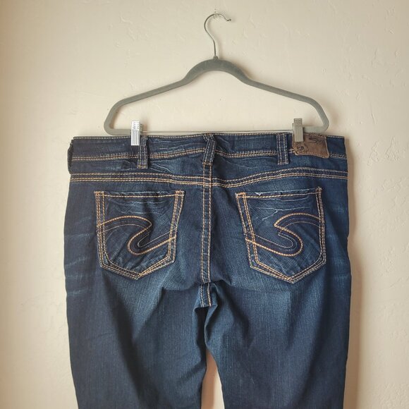 Silver Suki Mid Rise Bootcut Jeans - Picture 9 of 12